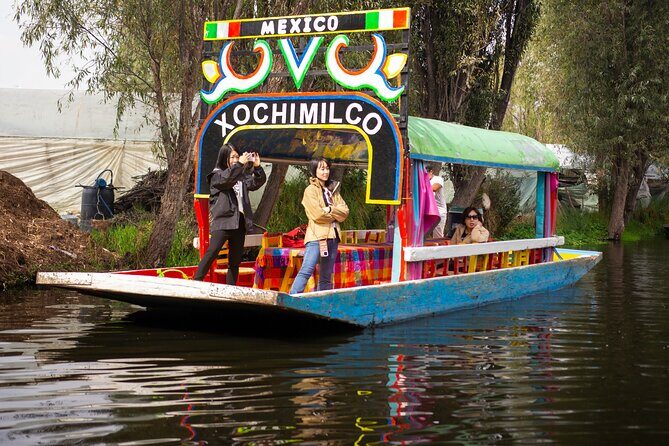 Private kayaks tour in Xochimilco & Cuicuilco pyramid - The Value of the Experience