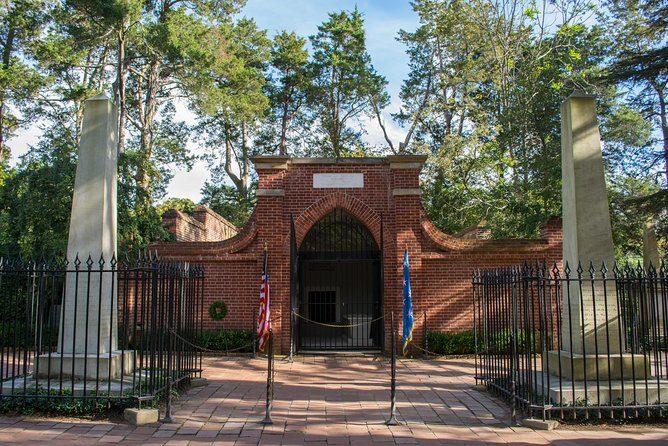 Private Mt. Vernon/Arlington Cemetery Tour for up to 10 Guests - What’s Included and What’s Not