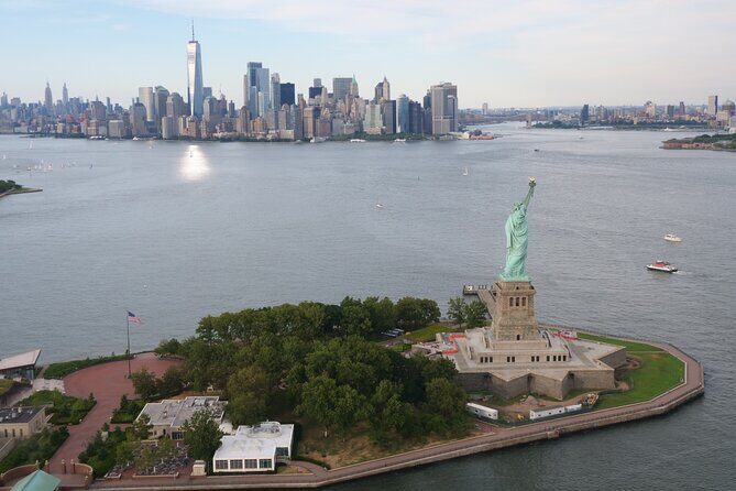 Private New York City Helicopter Tour for 2-6 from Westchester - The Itinerary in Detail