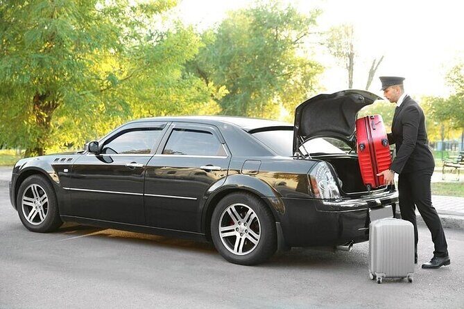 Private One Way Transfer from Montreal to Montreal Airport - What You Can Expect During the Transfer