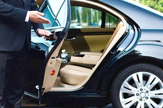 Private One-Way Transfer from Washington to Washington Airport - FAQ
