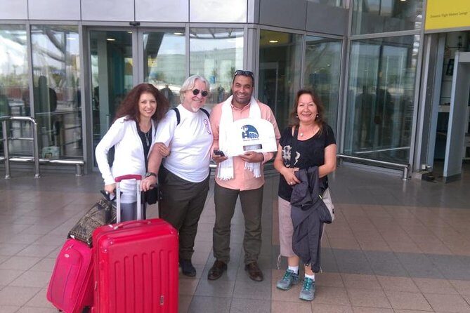 Private Pickup Transfer from The Airport to Your Hotel - What the Reviews Tell Us