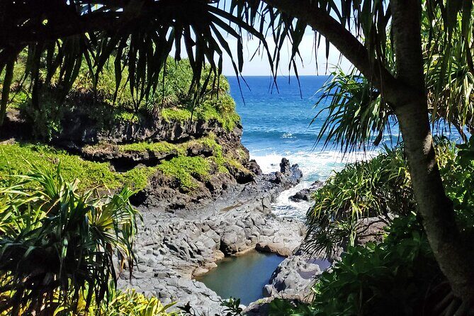 Private Road to Hana or any Maui destination in Luxury Mercedes Sprinter - FAQ