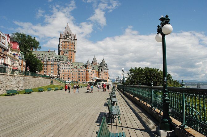 Private Romantic Stroll in Quebec Walking Tour for Couples - Who Would Love This Tour?