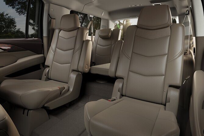 Private Round Trip Honolulu Airport HNL from/to Honolulu by SUV - What Travelers Can Expect