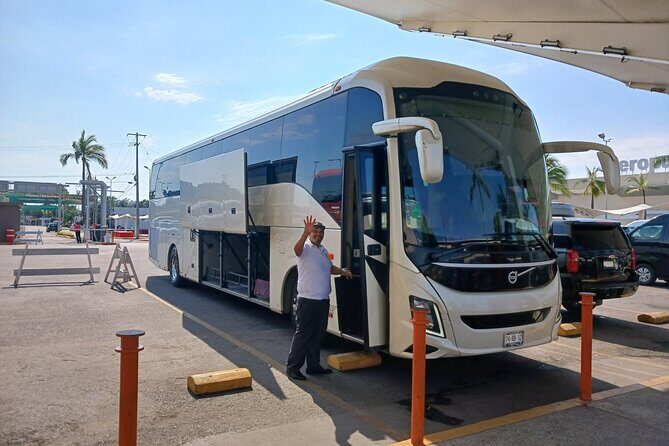 Private Round Trip Transfer from Airport to La Cruz Huanacaxtle - Meeting Point and Timing