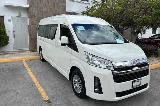 Private Roundtrip Transfer from Cancun Airport up 6 people - Vehicle Quality and Comfort