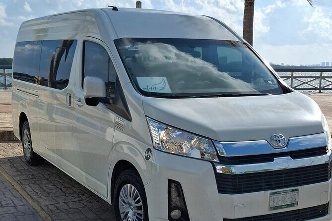 Private Roundtrip transfer from Cancun Airport up Puerto Morelos - An In-Depth Look at the Service