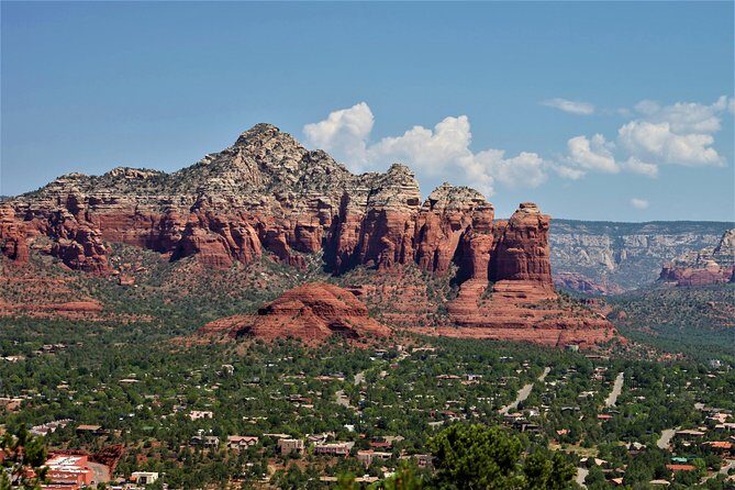 PRIVATE Sedona Jeep Tour 4X4 Hummer On-Road - Sedona Highlights - What to Expect During the Tour