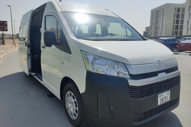 Private, Small and Big Groups Rent a Van in Dubai - What to Expect on the Road