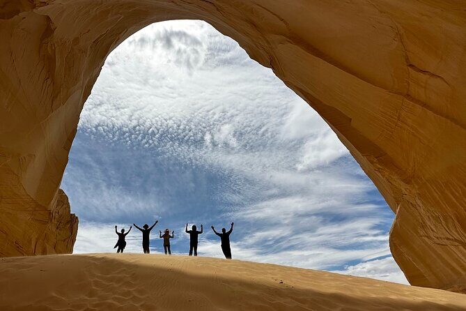 Private Sunset Guided Tour to Great Chamber by Four-Wheel Drive - What Past Participants Say