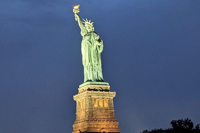 Private Sunset Sail of NYC Skyline and Statue of Liberty - What Makes It Worth Considering