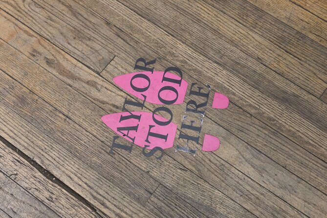 Private Taylor Swift Hotspots Walking Tour - Practical Details & Impressions