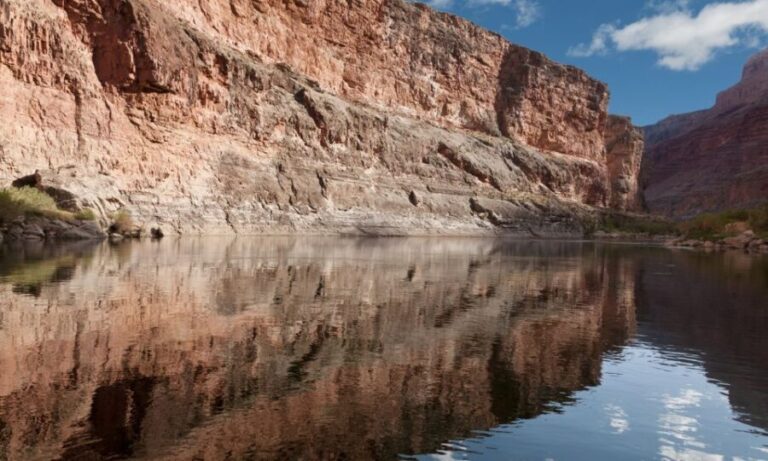 Private Tour Antelope Canyon & Horseshoe Bend from Las Vegas - What to Expect: Details in Action