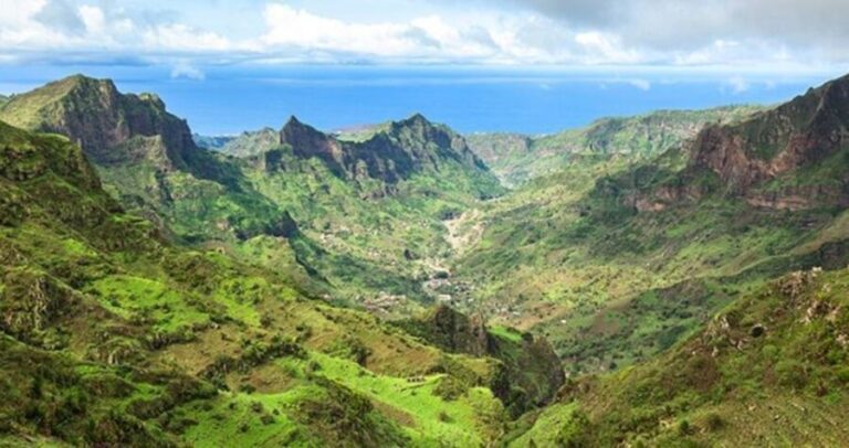 Private tour: Explore Santiago Island - Detailed Breakdown of the Itinerary