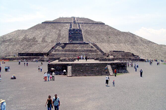 Private Tour: Teotihuacan Pyramids and Shrine of Guadalupe with lunch - Is This Tour Right for You?