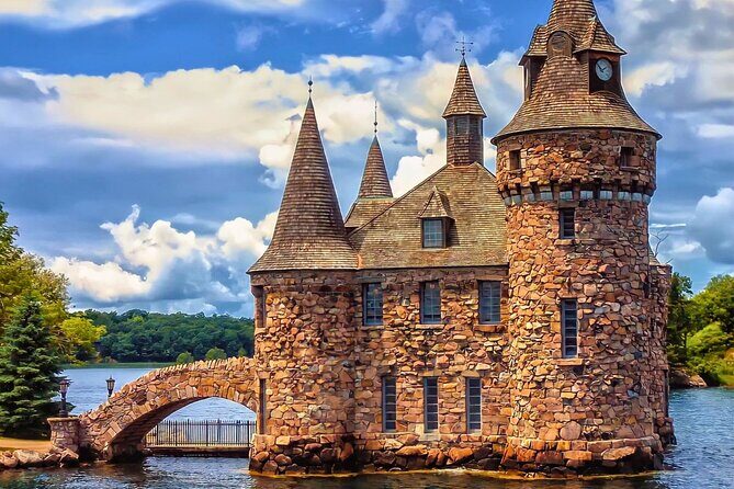 Private Tour to 1000 Islands from Toronto with Castle Boat Cruise - The Itinerary in Detail