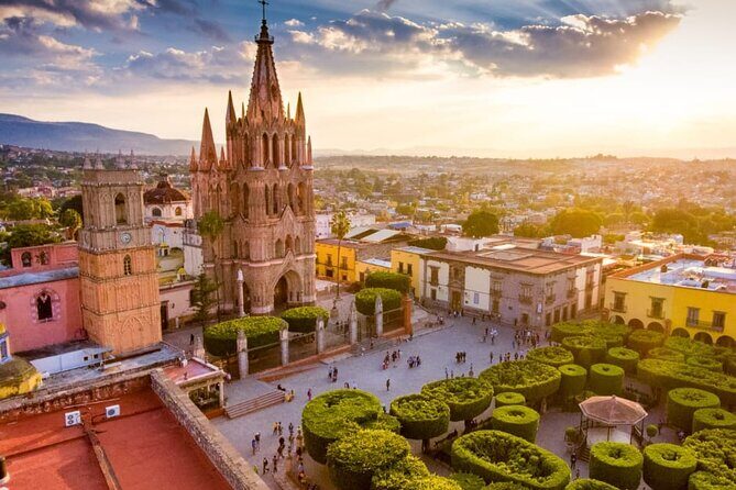 Private tour to Queretaro and San Miguel de Allende leaving the CDMX - Transportation and Logistics: What You Can Expect