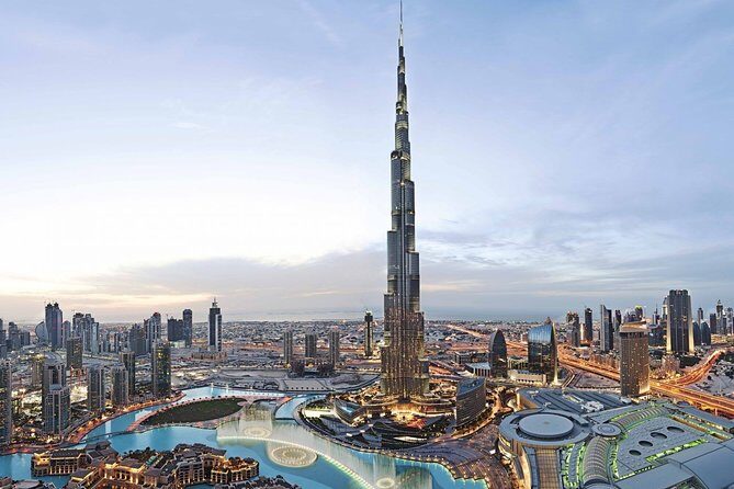 Private Transfer: Abu Dhabi Airport AUH to Dubai in Business Car - The Experience in Detail