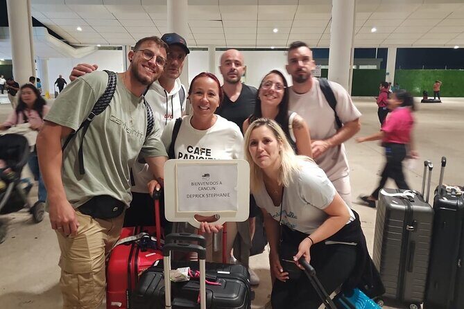 Private Transfer from ATO Cancun to Puerto Aventuras - Vehicle Comfort and Amenities