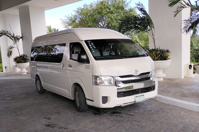 Private Transfer from Cancun Airport to Cancun Hotels 1-7 People - Who Should Consider This Service?