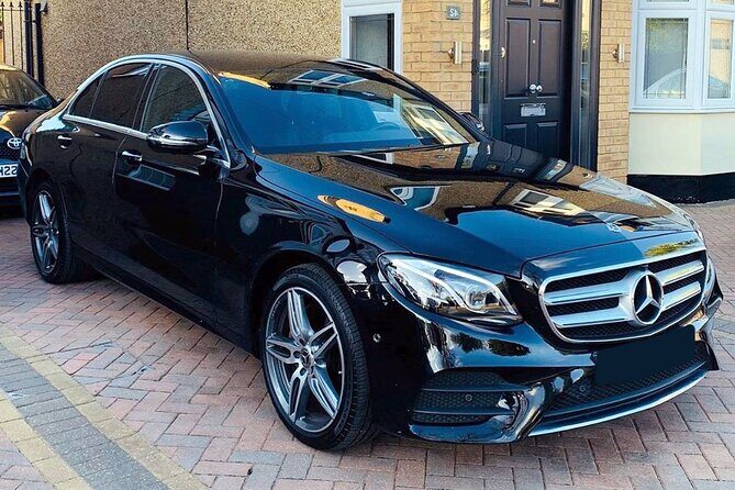Private Transfer from Dallas Airport DFW to Dallas in Business Car - The Vehicle and Amenities