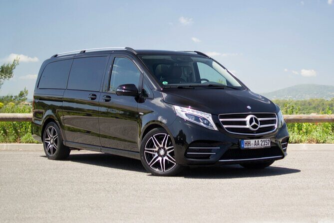 Private Transfer from Montreal Airport YUL to Montreal / Bromont - Practical Details & Considerations