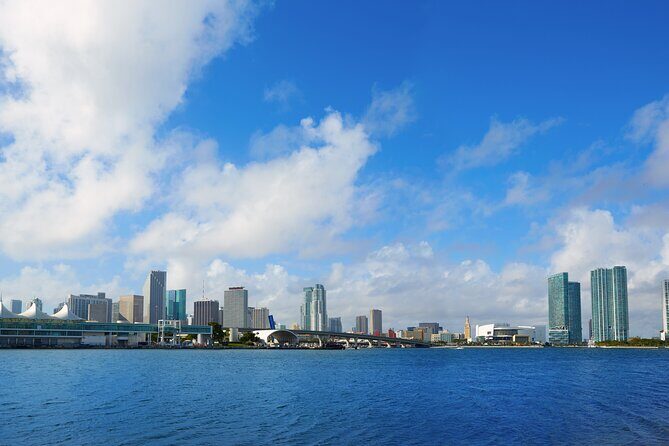 Private Transfer in SUV Orlando Airport (MCO) to Orlando Hotels - Why Choose a Private Transfer?