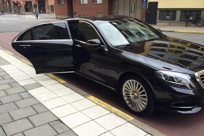 Private Transfer Los Angeles Airport LAX to LA City or Anaheim - The Authenticity of the Experience
