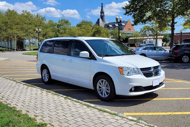 Private Transport from Newark Airport to Times Square New York - The Pickup and Drop-off Experience