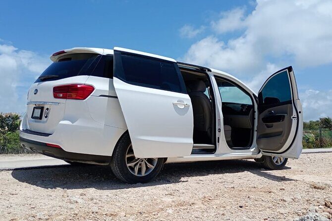 Private Transportation from the Airport to the Hotel Zone of Cancun - Why This Service is Worth Considering