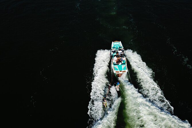 Private Wakesurf, Wakeboard and Tubing- Clearwater Beach - Wakeboarding: A Waterborne Adrenaline Rush