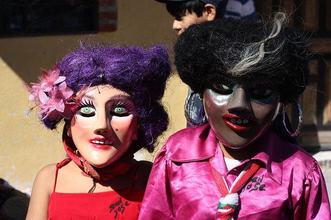 Private walking tour in Guanajuato (available from 1 person) - Authentic Atmosphere and Expert Guidance