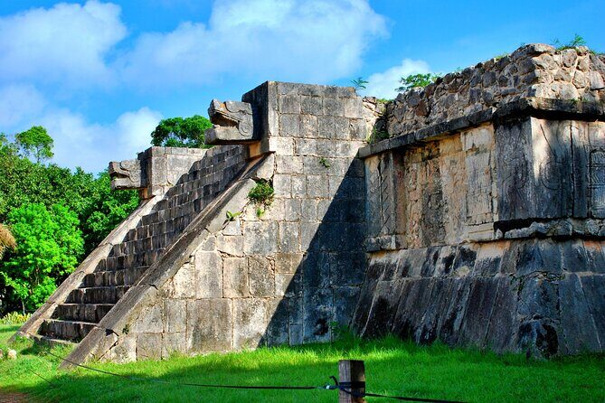 Private Walking Tour with a Local Guide in Chitzen Itza - The Sum Up