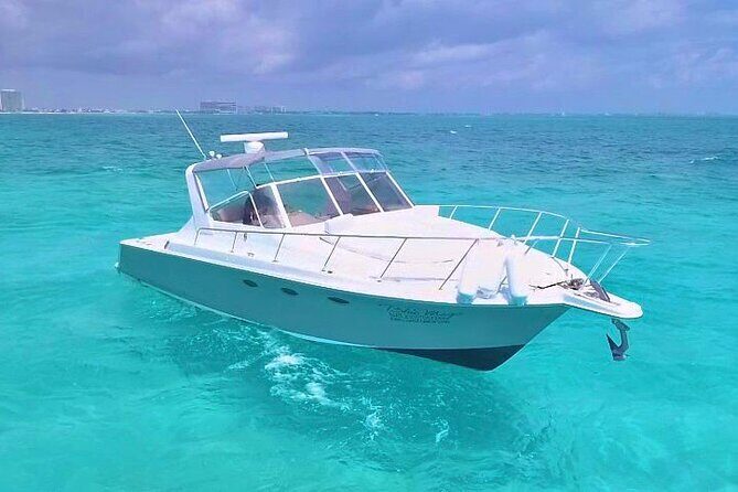 Private Yacht Cancun 42ft up to 8 people - What’s Included and What’s Not