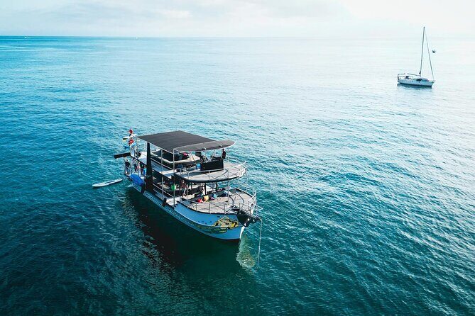 Private Yacht Charter ChicaFUN 2 Waterslides All Inclusive - What to Expect from the Itinerary