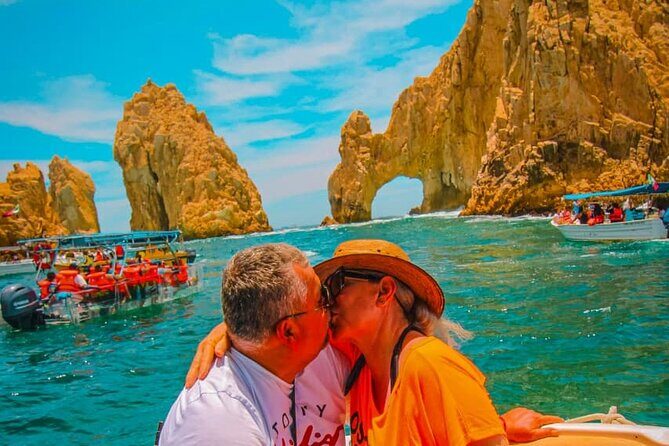 Private Yacht in Los Cabos | 10 PAX & 3 HRS - Snorkeling and Other Activities