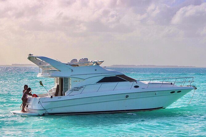 Private Yacht SeaRay 46ft Cancun 25P17 - The Value of the Experience