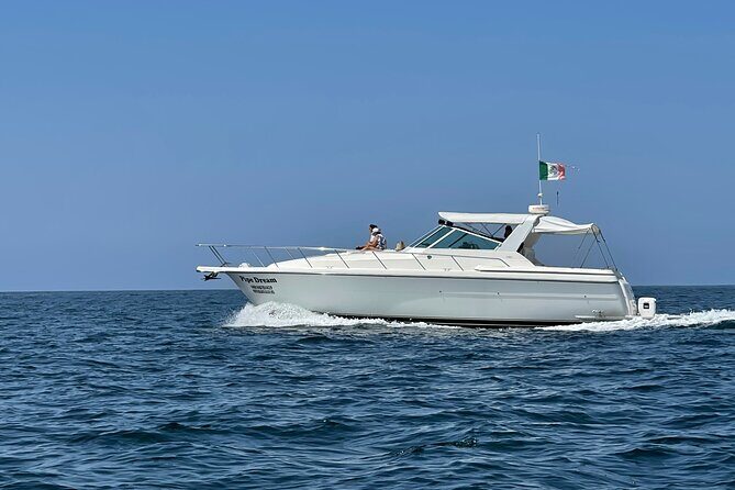 Private Yacht, Sightseeing, Snorkeling and Private beaches - Who Is This Tour Best For?