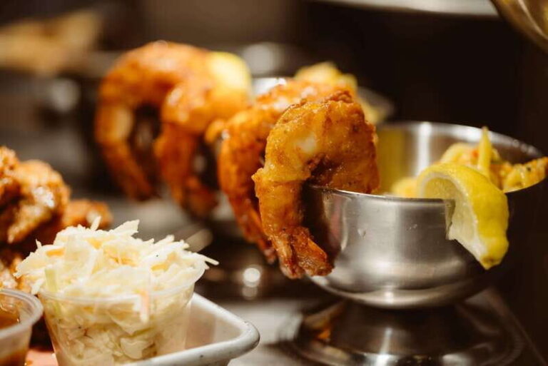 Progressive Dinner on Grande-Allée and History Tour - What You Can Expect During the Tour