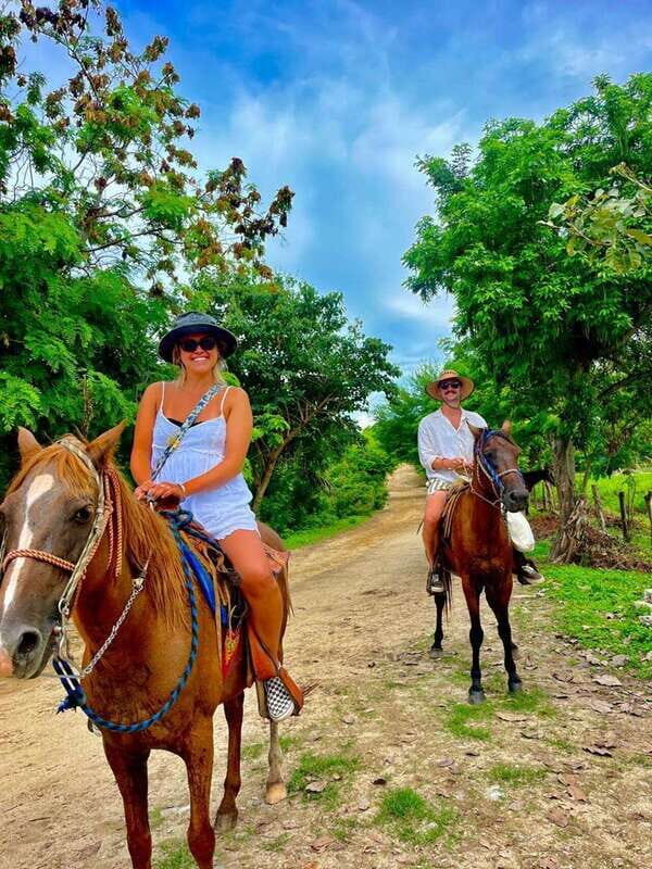 Puerto Escondido: Horseback Riding Along the Countryside - What to Expect During the Ride