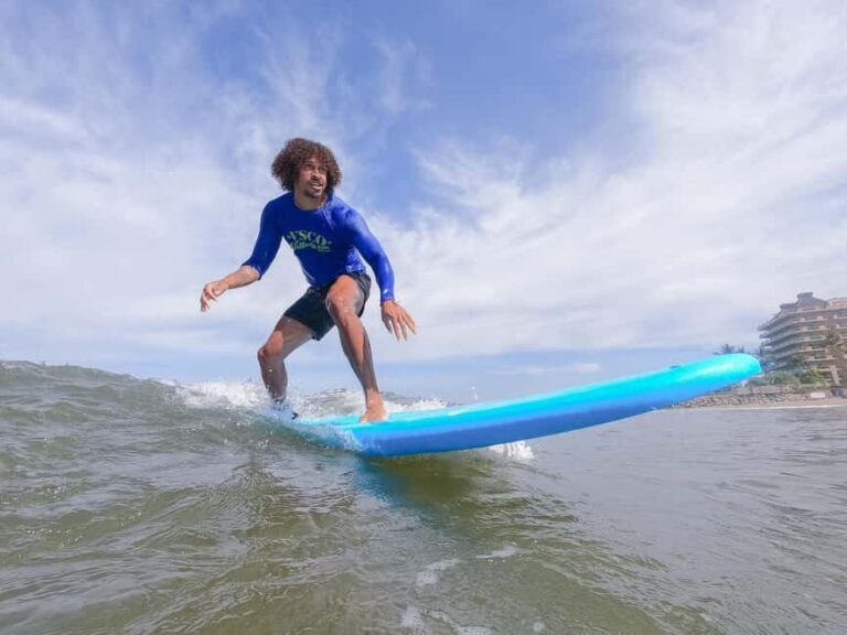 Puerto Vallarta: Surf lessons - What’s Included and What’s Not