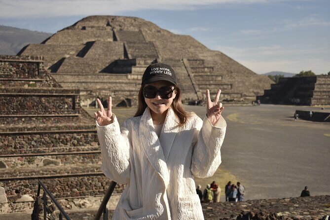 Pyramids of Teotihuacan with gastronomic and cultural experience. - The Pyramids of Teotihuacán — Architectural Marvels