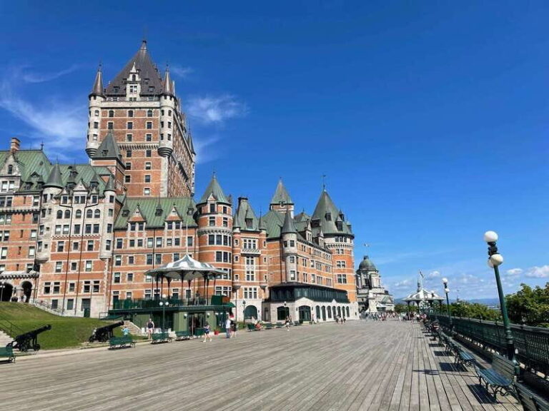 Quebec City: Historic District Walking Tour (3h) - What Makes This Tour Special?