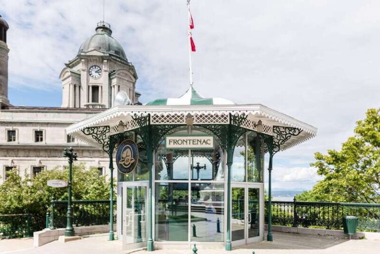 Québec: Fortifications-of-Québec Guided Walking Tour - What to Expect: A Typical Tour