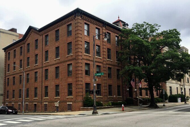 Raleigh North Carolina Scavenger Hunt Walking Tour and Game - Authenticity and Local Flavor
