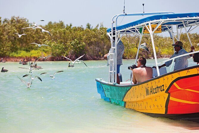 Relaxing private boat tour to Cabo Catoche with fishing - The Experience Provider: VIP Holbox Experience