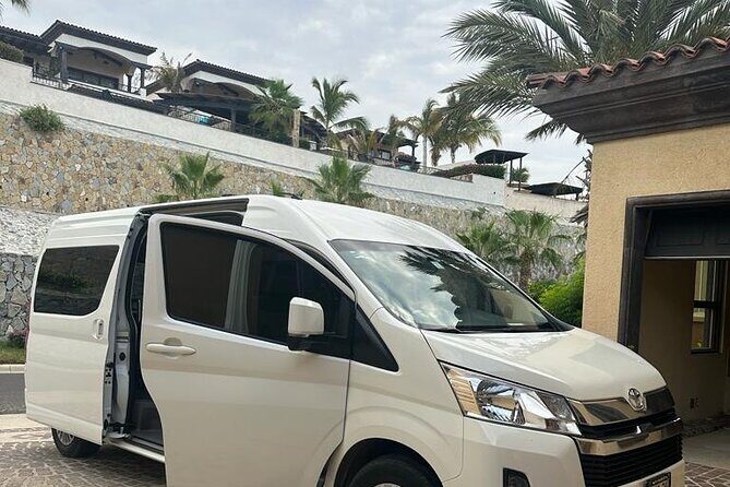 Reserve Cabo Shuttle - SJD Airport - The Experience: What to Expect