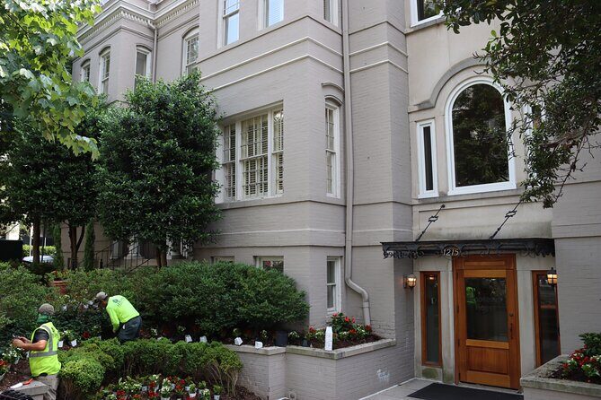 Residences of the Presidentses Walking Tour: Dupont & Kalorama - The Highlights and Stops