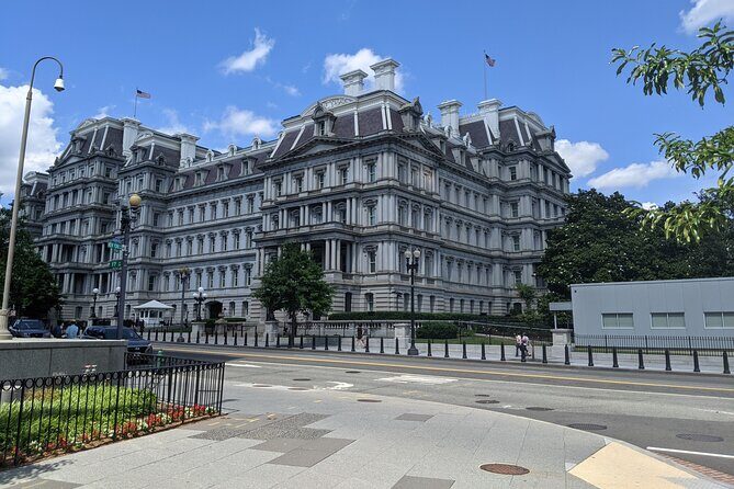 Residences of the Presidentses Walking Tour: Lafayette Square & Foggy Bottom - The Octagon Museum: A Historic Building with Presidential Ties